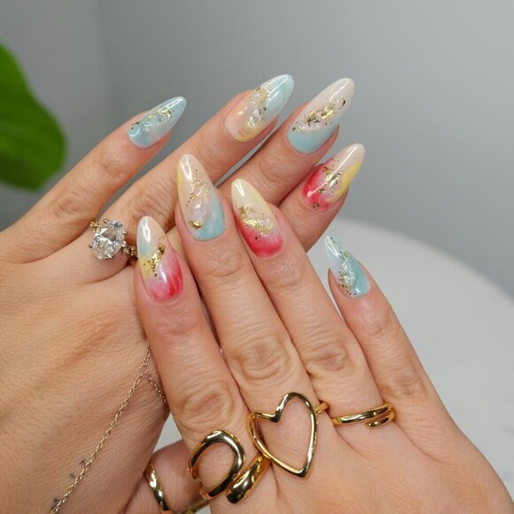 tipsy Handmade Press On Nails | Almond Medium | Abstract Art | Golden Hour Glow - Picture 9 of 14